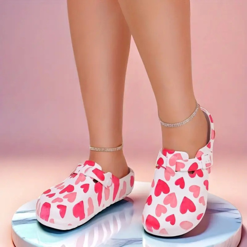 CuteSteps - Buty medyczne – Klapki dla Kobiet z uroczym nadrukiem Serca - białe CuteSteps - Buty medyczne – Klapki dla Kobiet z uroczym nadrukiem Serca - białe
